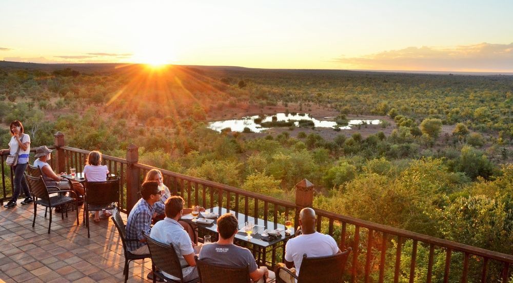 Victoria Falls Safari Club Екстериор снимка