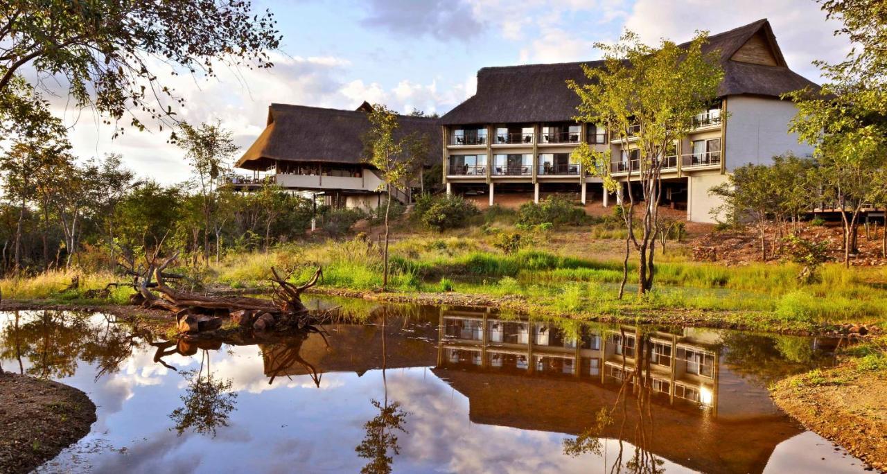 Victoria Falls Safari Club Екстериор снимка