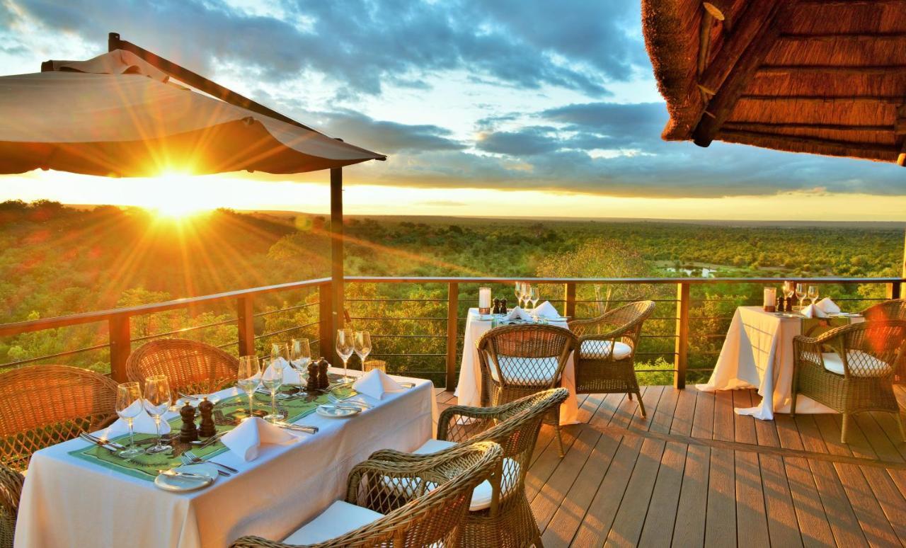 Victoria Falls Safari Club Екстериор снимка